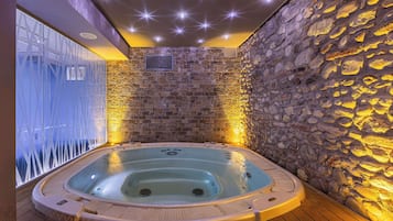 Sauna, bain Ă remous