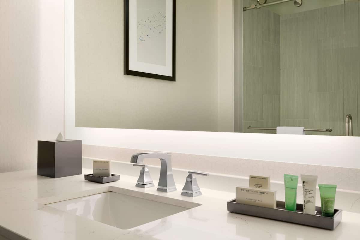 65-inch lcd tv with cable channels, tv, mp3 dock