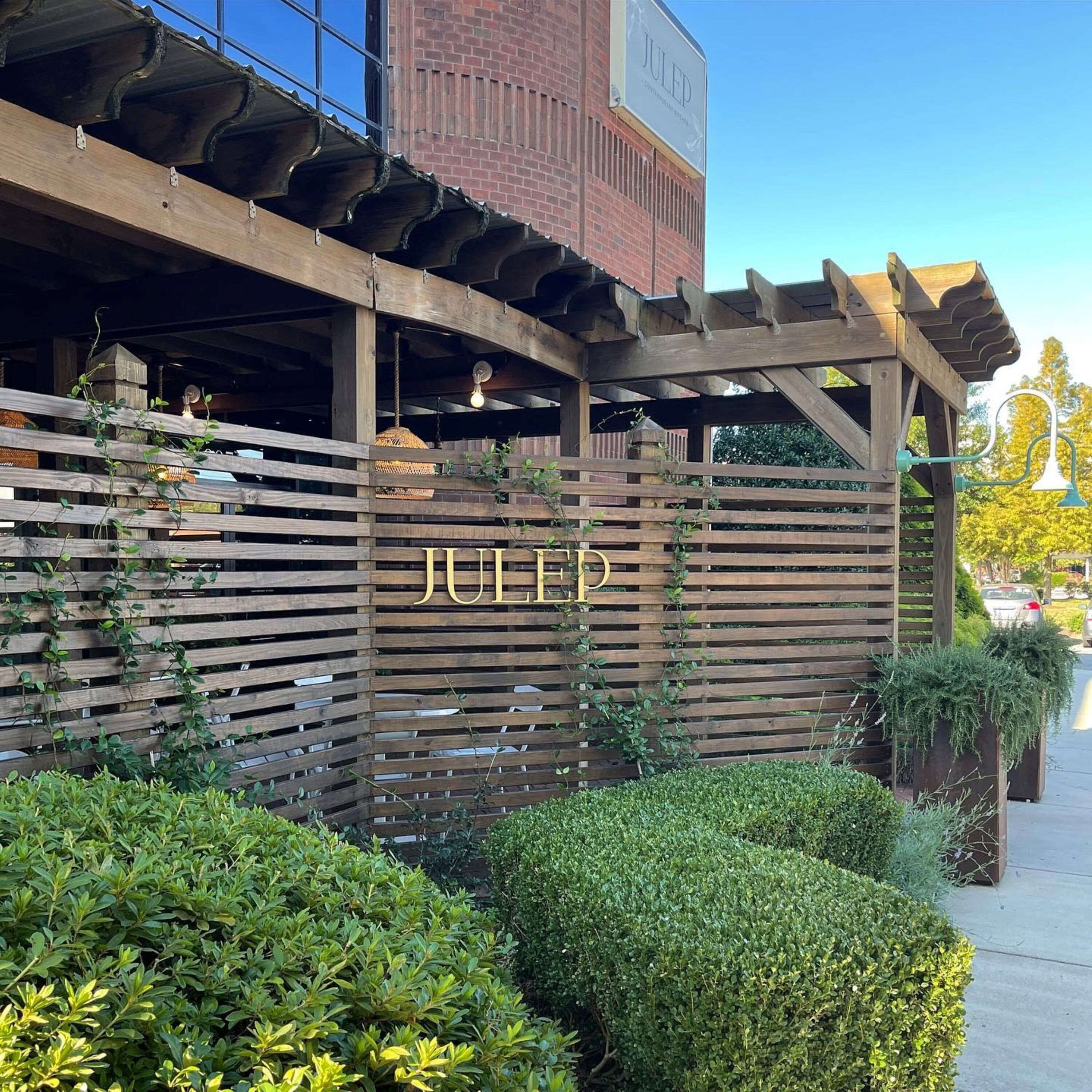 Breakfast, lunch and dinner served