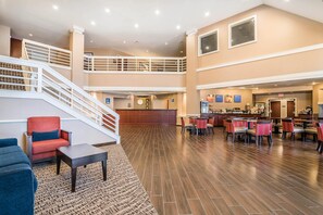 Lobby - Comfort Inn Concord South End (Concord)