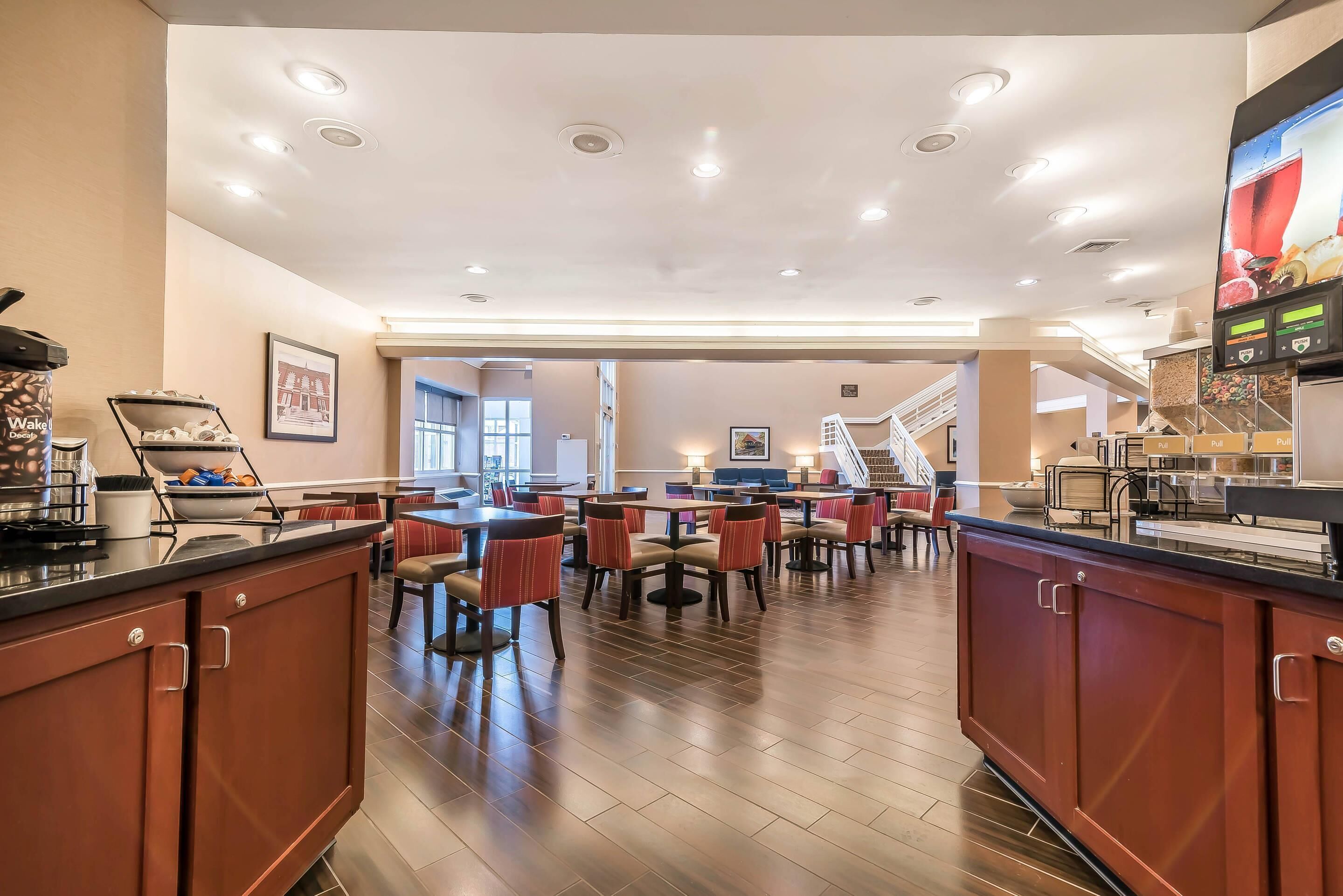 free daily continental breakfast