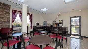 Free daily continental breakfast