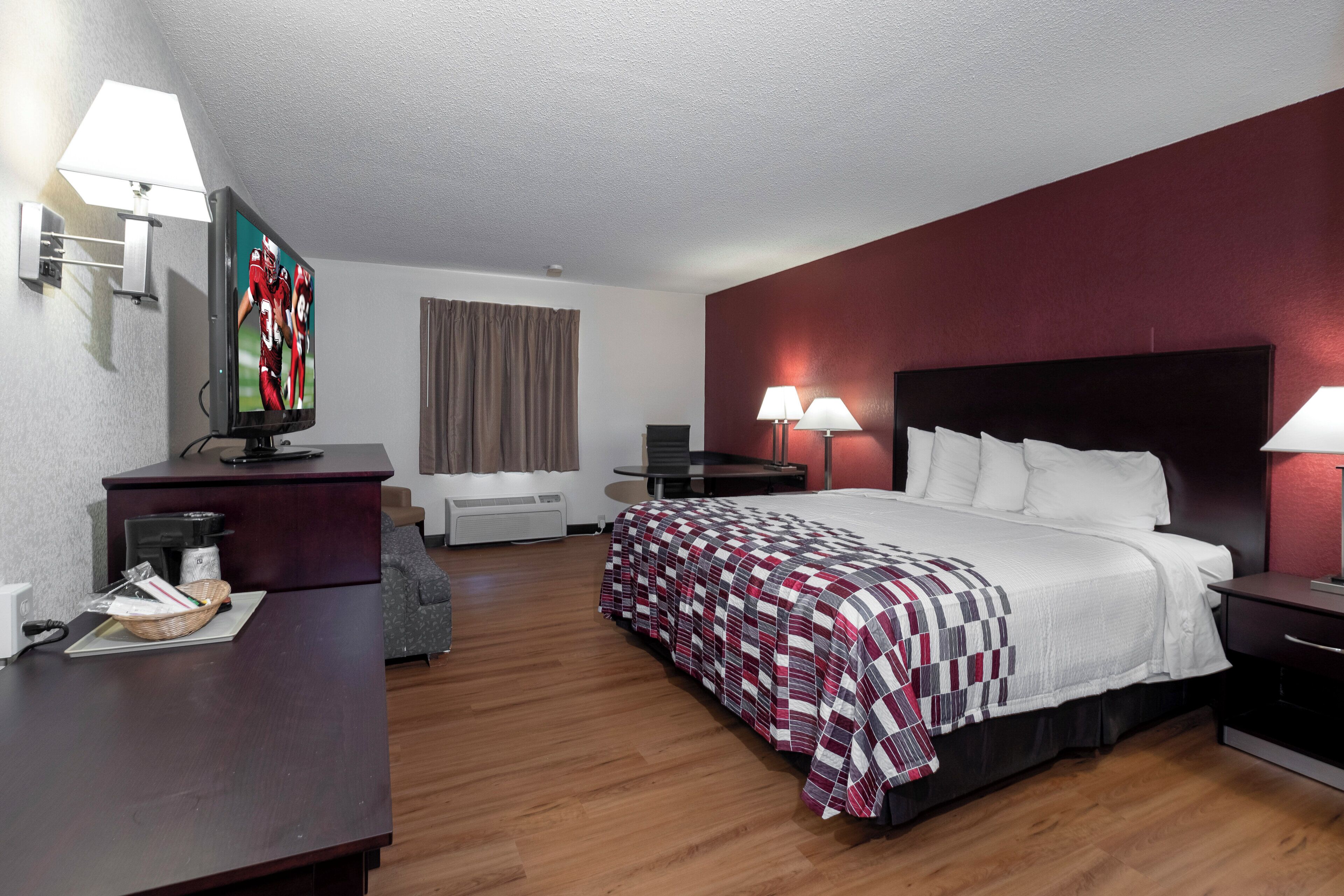 In-room safe, desk, laptop workspace, blackout drapes
