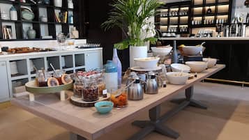 Daily buffet breakfast (EUR 27 per person)