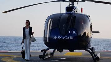 Helikopter-/flytur