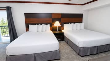 Habitación presidencial | Ropa de cama de alta calidad, camas con pillow-top y escritorio
