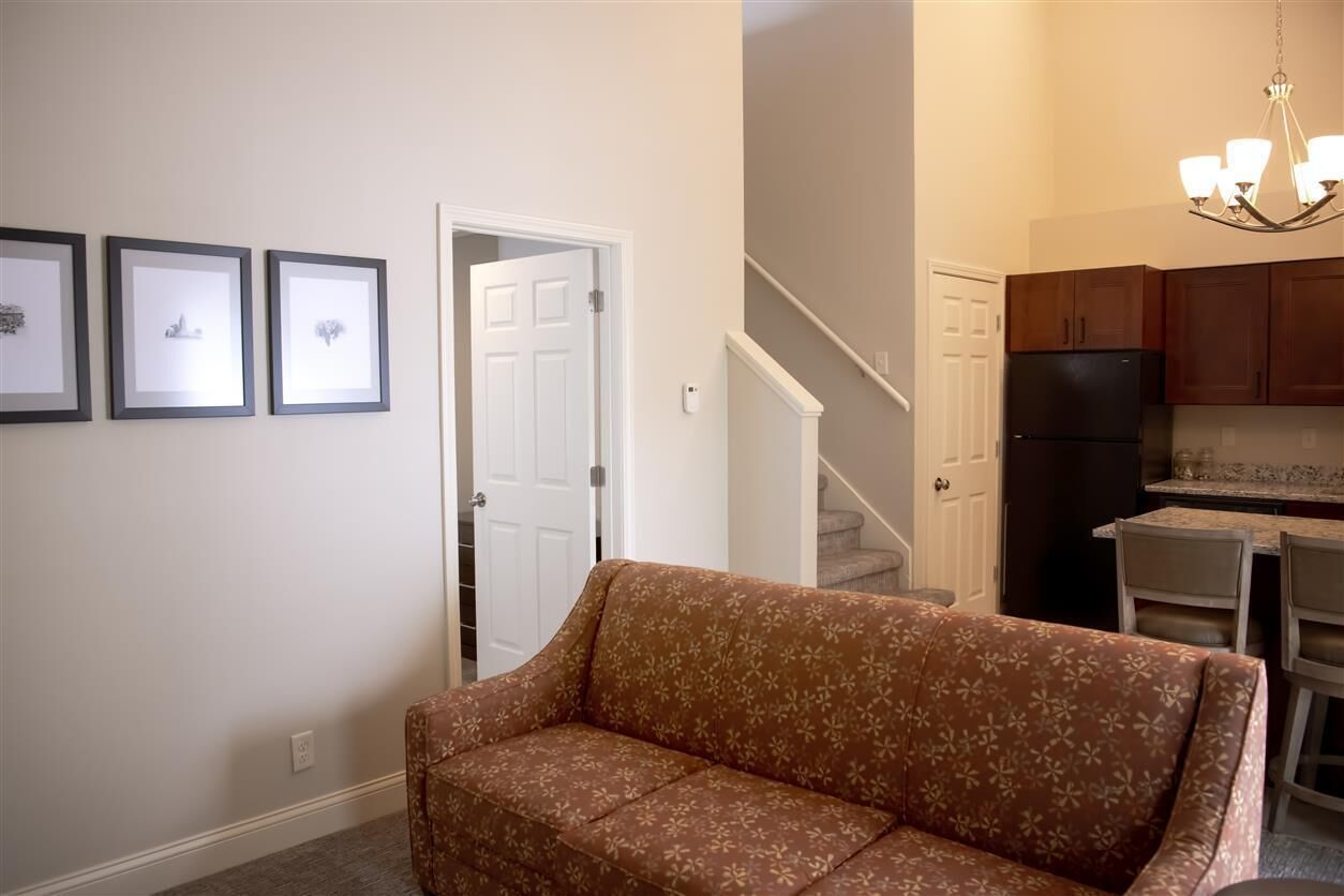 family penthouse, multiple bedrooms, kitchen | living area | 43-inch lcd tv with cable channels, tv