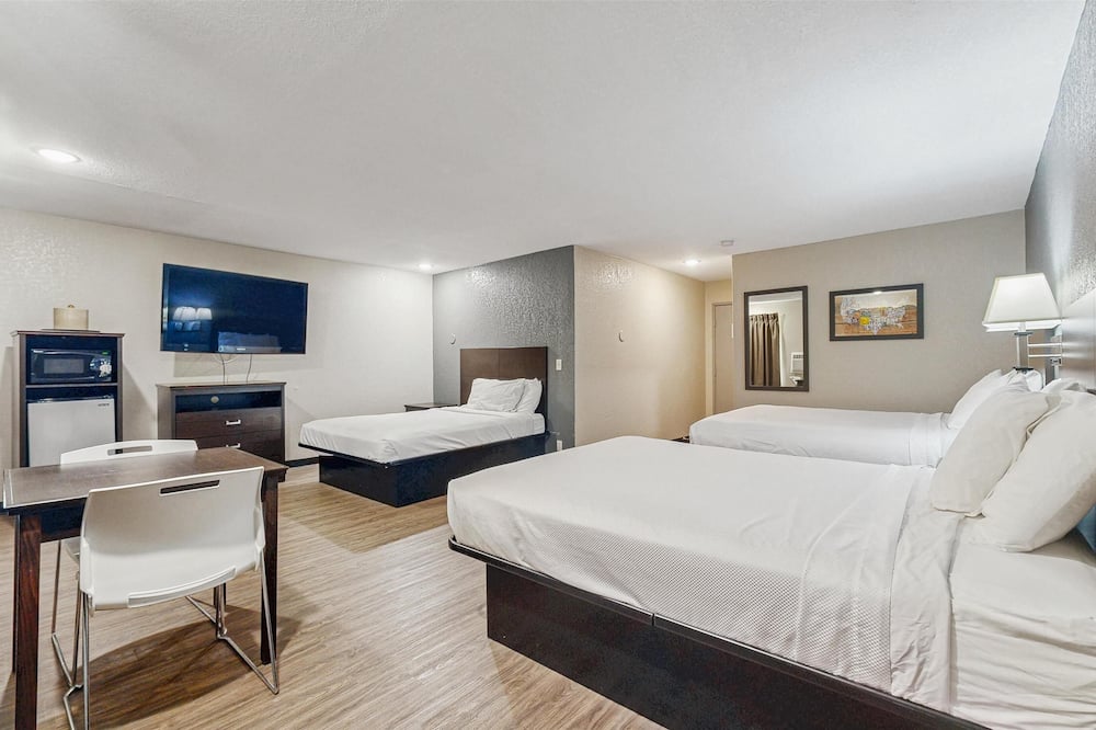 Red Lion Inn & Suites Olathe Kansas City