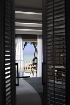 Hypo-allergenic bedding, pillowtop beds, in-room safe, blackout drapes at Fairmont El San Juan Hotel