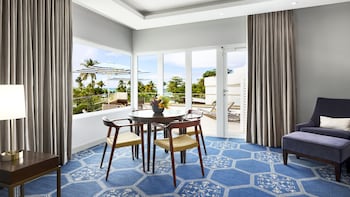 Grand Suite, 1 Bedroom, Terrace, Ocean View (1 King bed) | Hypo-allergenic bedding, pillowtop beds, in-room safe, blackout drapes at Fairmont El San Juan Hotel