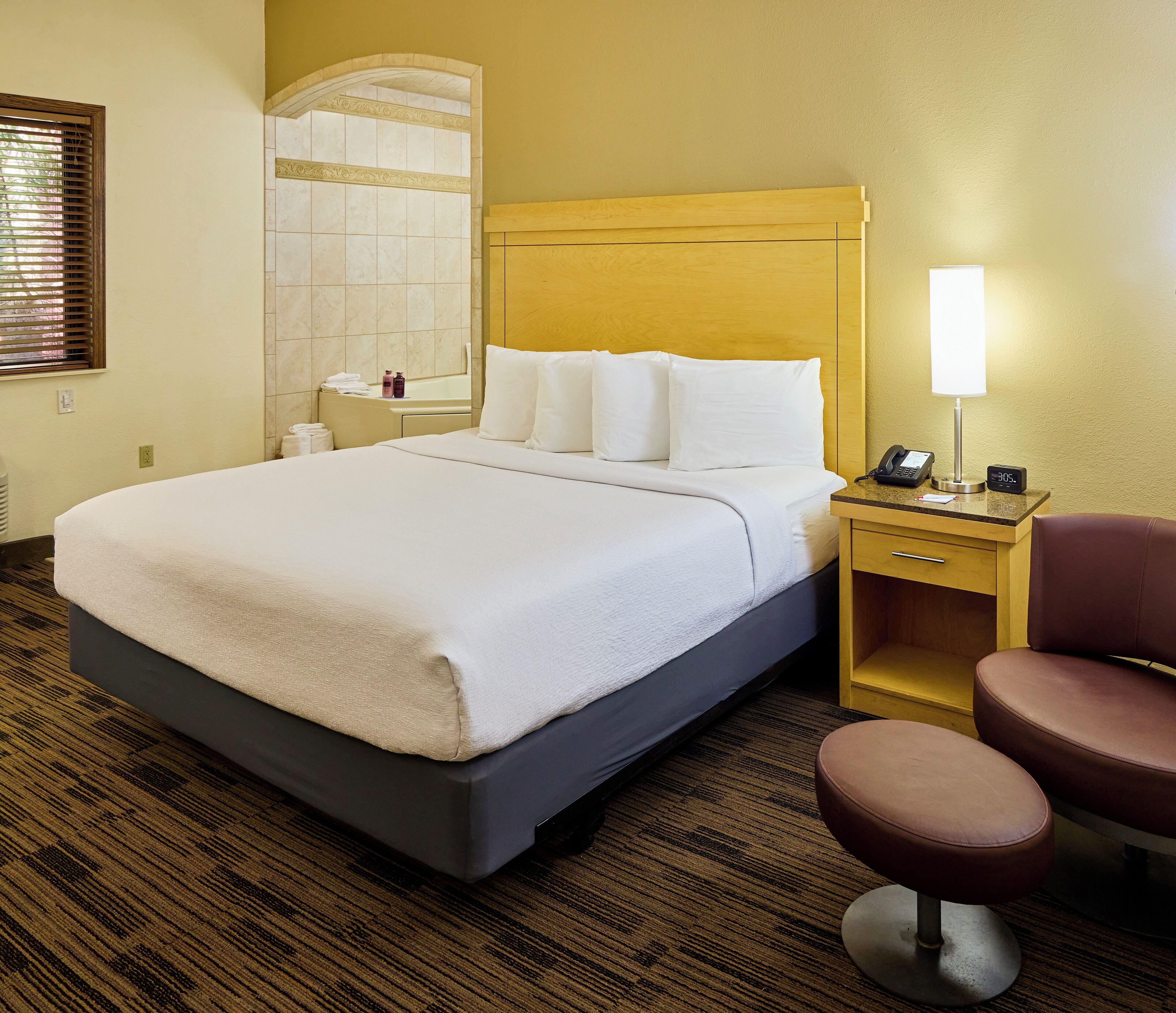 premium bedding, pillow-top beds, in-room safe, laptop workspace