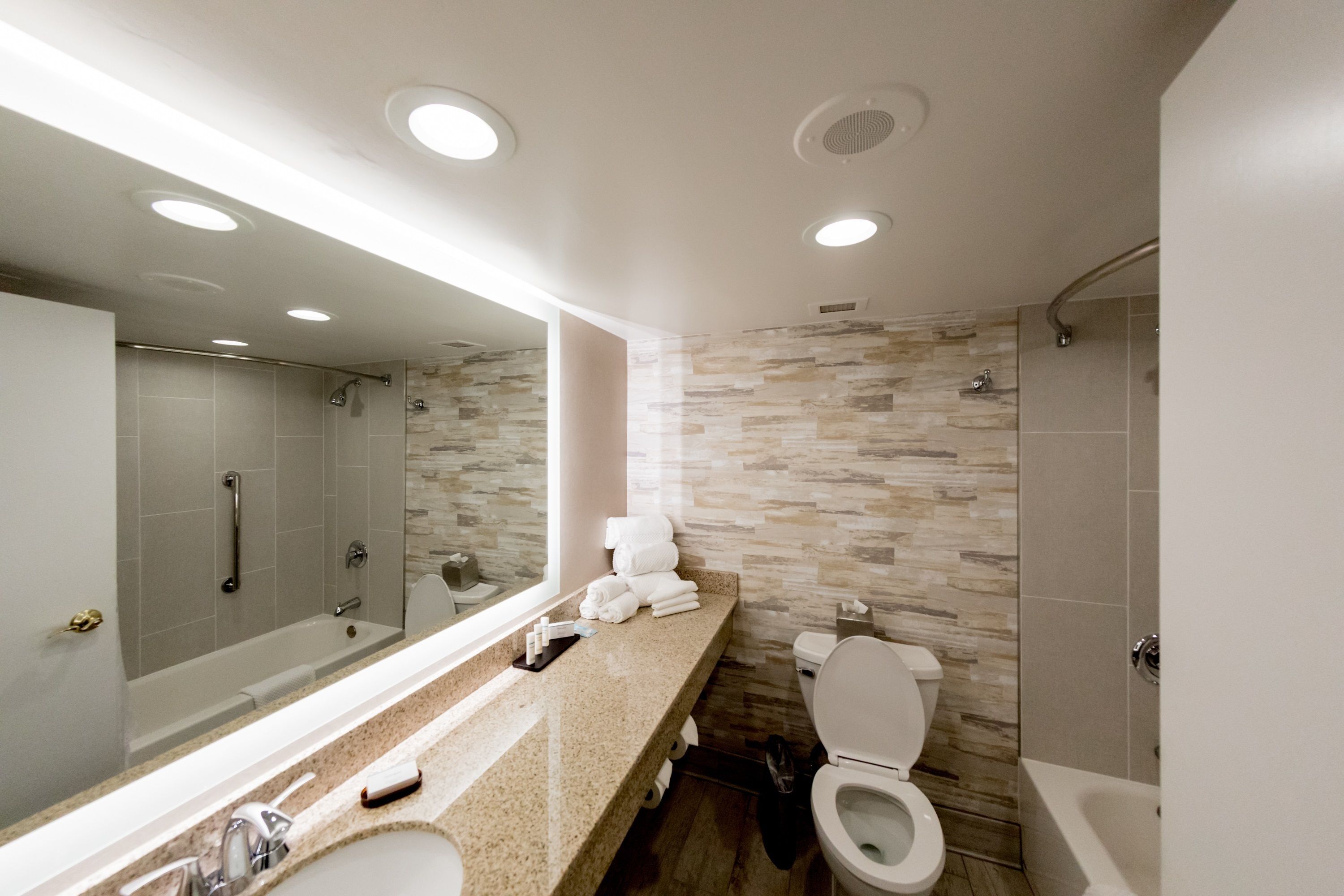 suite, 1 king bed, ocean view (governors) | egyptian cotton sheets, premium bedding, pillow-top beds, in-room safe