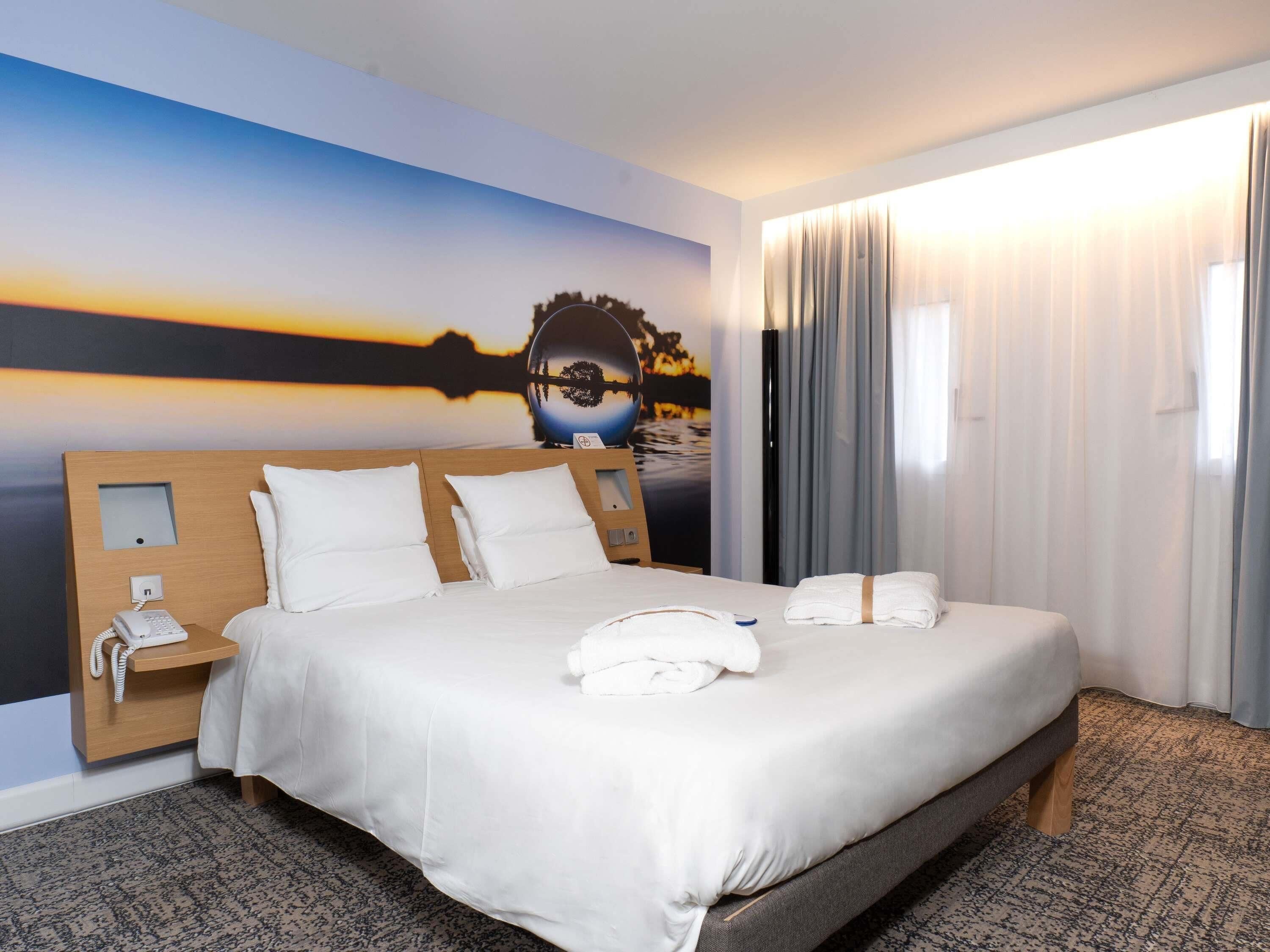 Suite, 1 letto matrimoniale con divano letto | Biancheria da letto di alta qualità, minibar, una cassaforte in camera