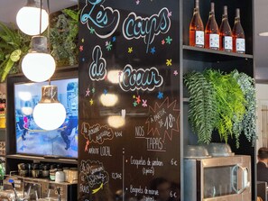 Bar (en la propiedad)