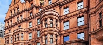 The Met Hotel