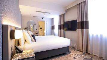 Phòng đôi Deluxe | 1 phòng ngủ, bộ đồ giường kháng dị ứng, két bảo mật tại phòng, bàn