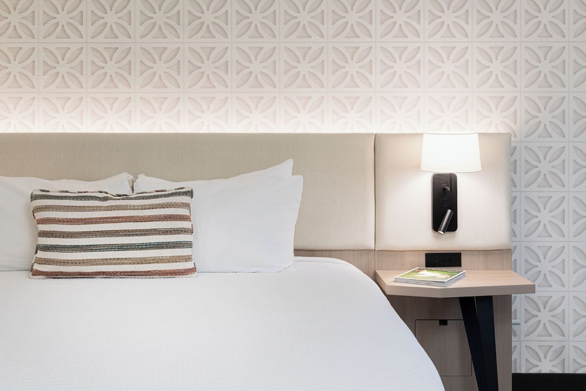 Premium bedding, in-room safe, iron/ironing board, free cots/infant beds