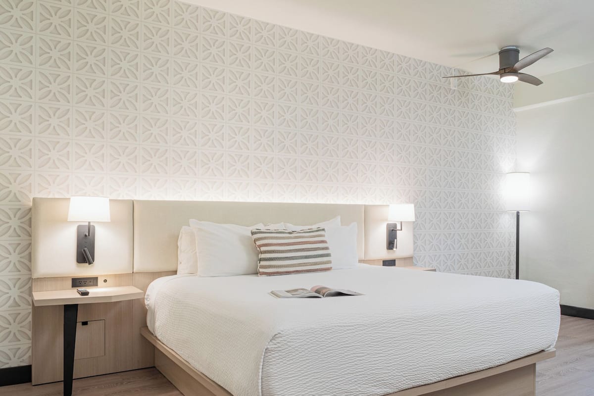 Premium bedding, in-room safe, iron/ironing board, free cots/infant beds