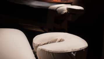 Massages aux pierres chaudes, massages des tissus profonds