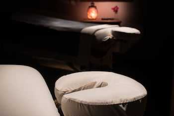 Hot stone massages, deep-tissue massages, Swedish massages at Palm Mountain Resort and Spa