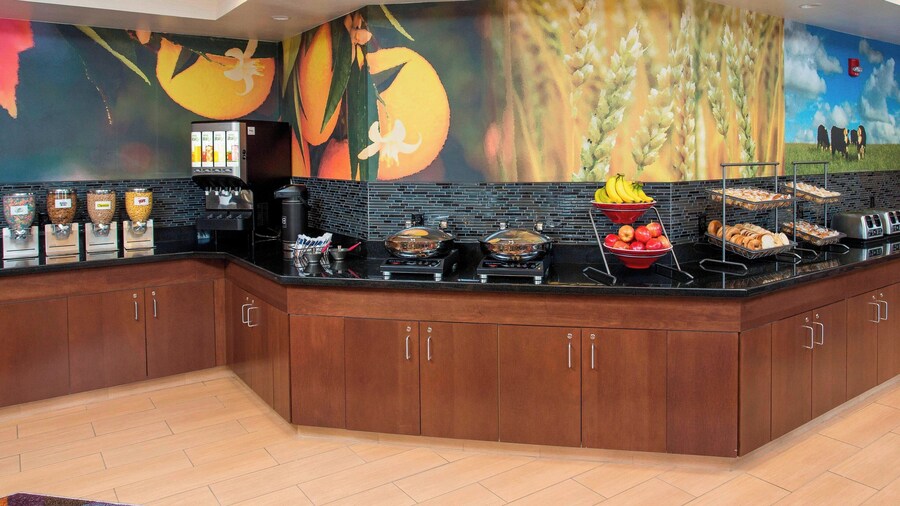 布兰森万豪费尔菲尔德套房酒店