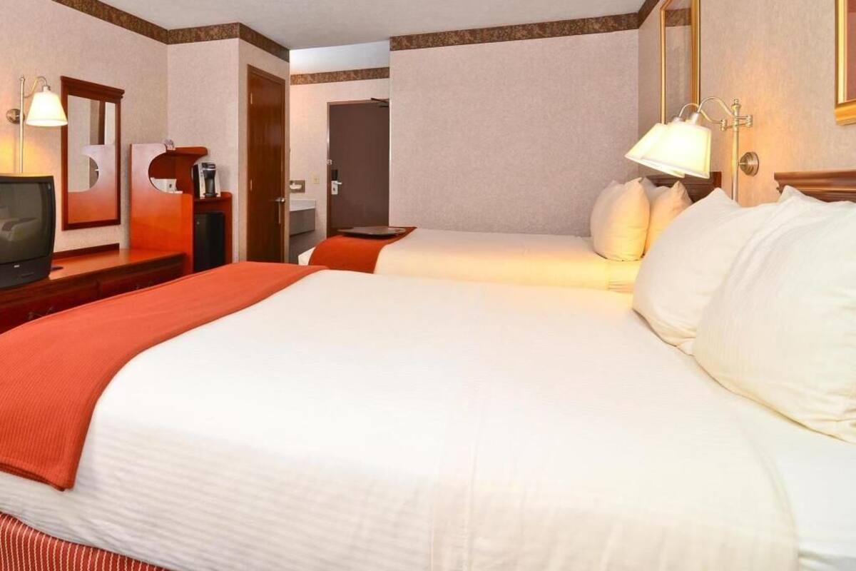 Ropa de cama de alta calidad y escritorio