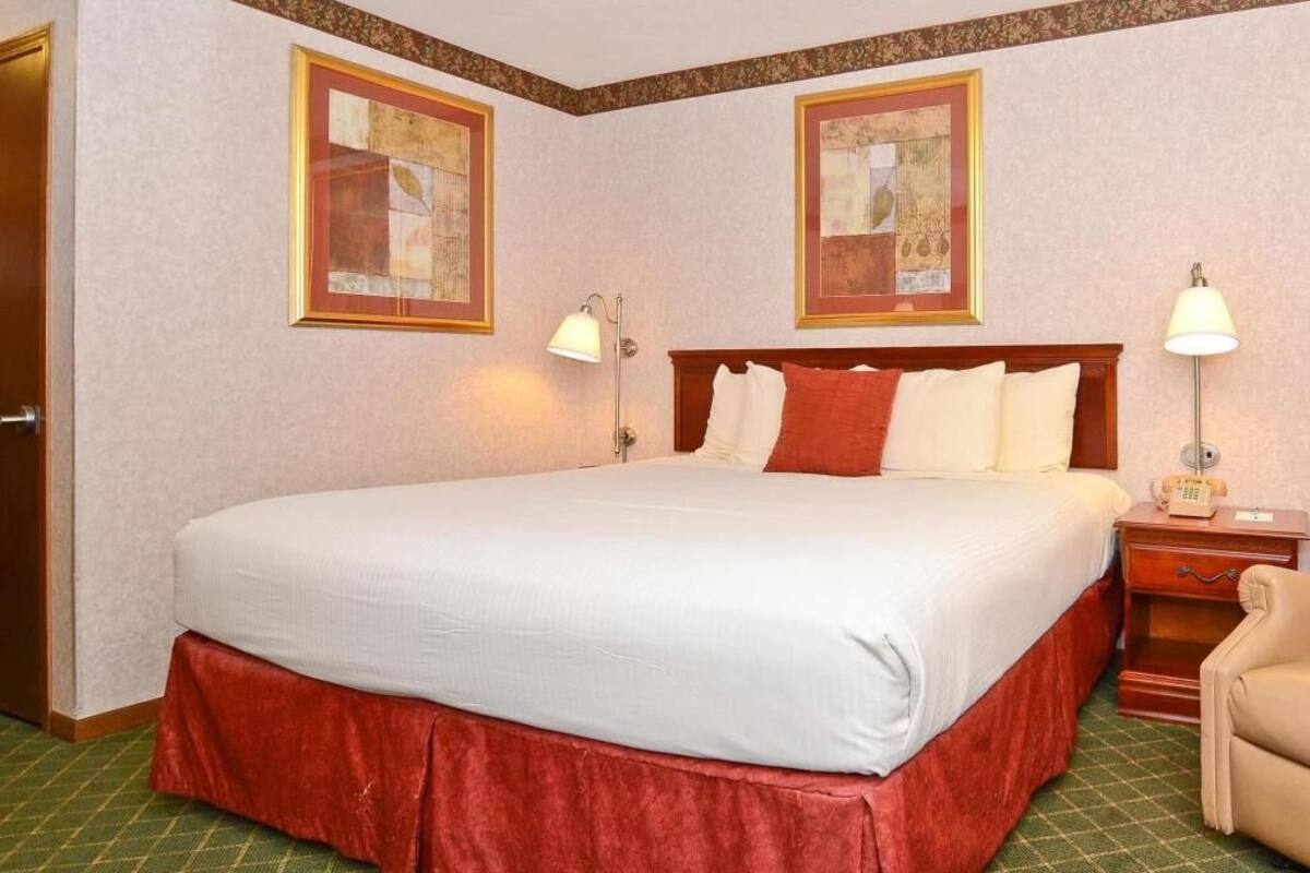 Ropa de cama de alta calidad y escritorio