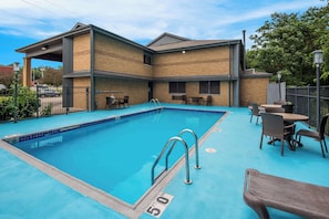 Seasonal outdoor pool, sun loungers