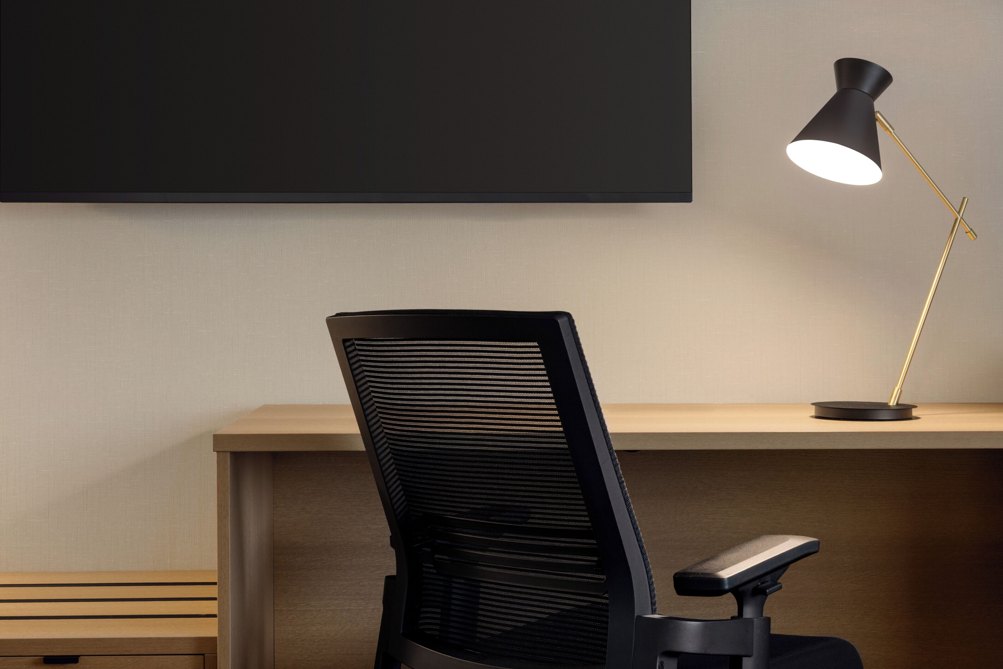 business room, 2 queen beds, non smoking | 1 bedroom, premium bedding, memory-foam beds, in-room safe