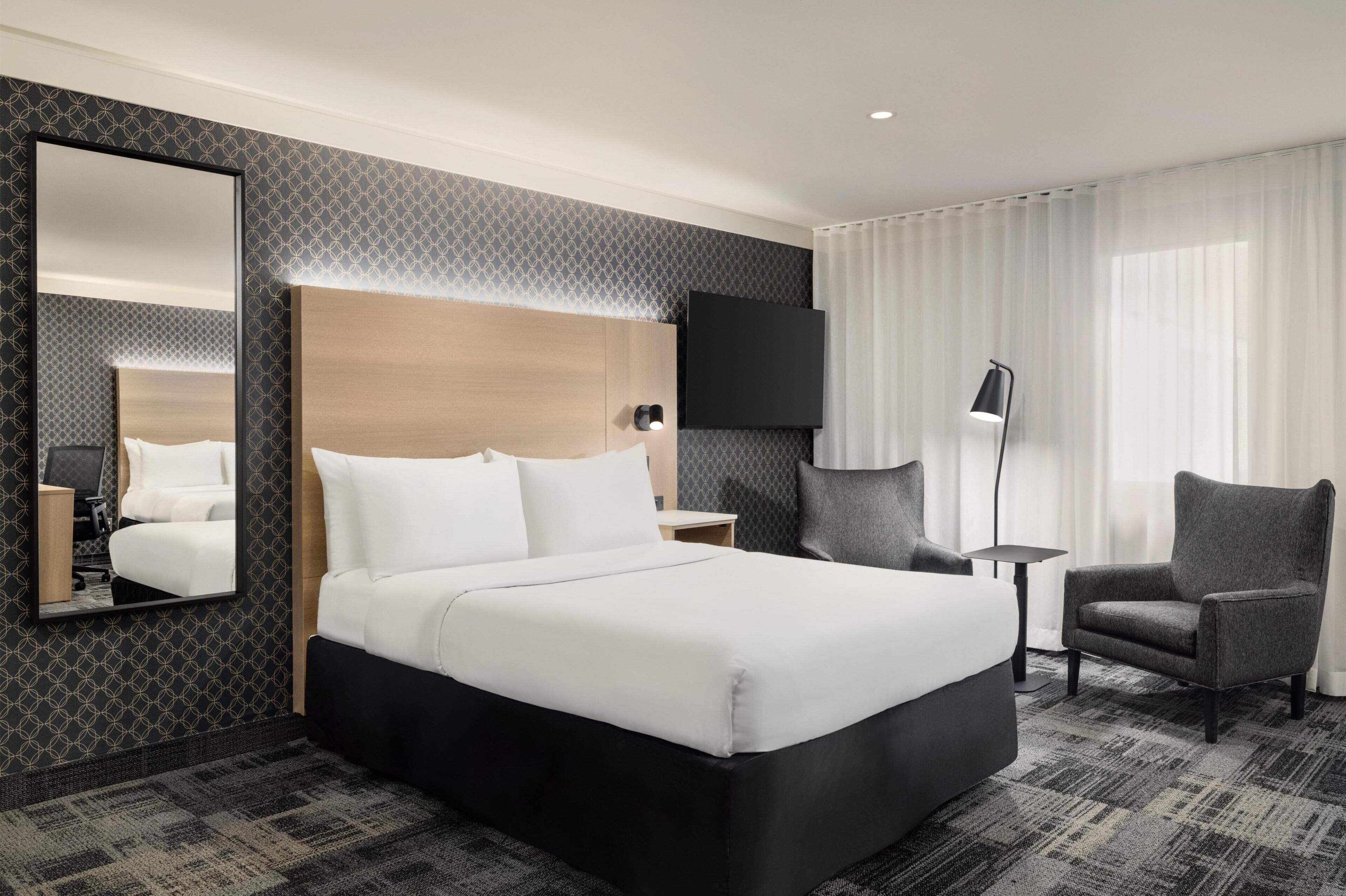 Standard Room, 2 Queen Beds, Atrium view