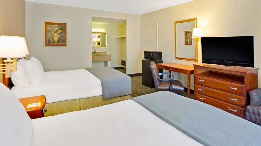 Days Inn by Wyndham Silver Spring