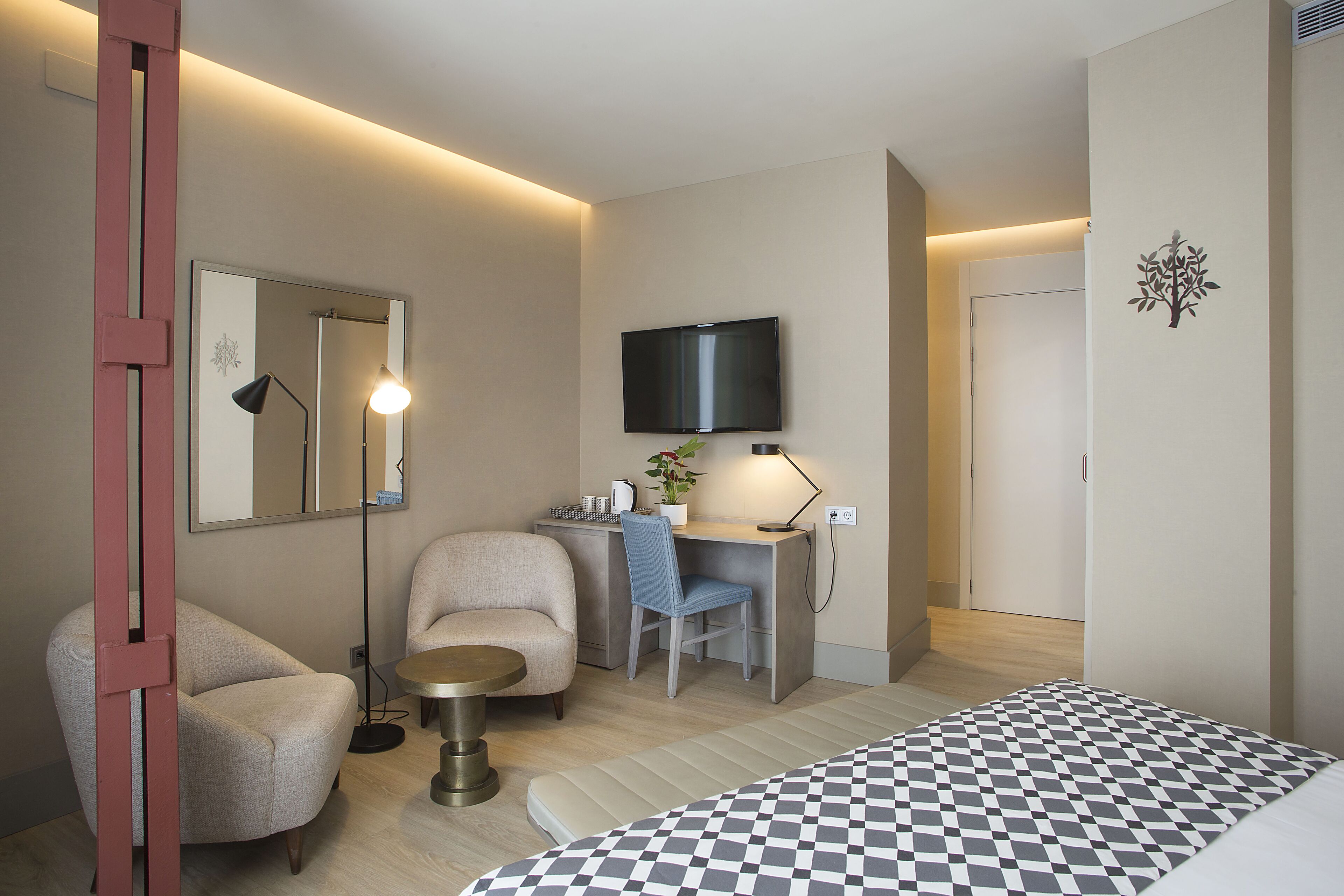 premium bedding, down duvets, pillow-top beds, minibar