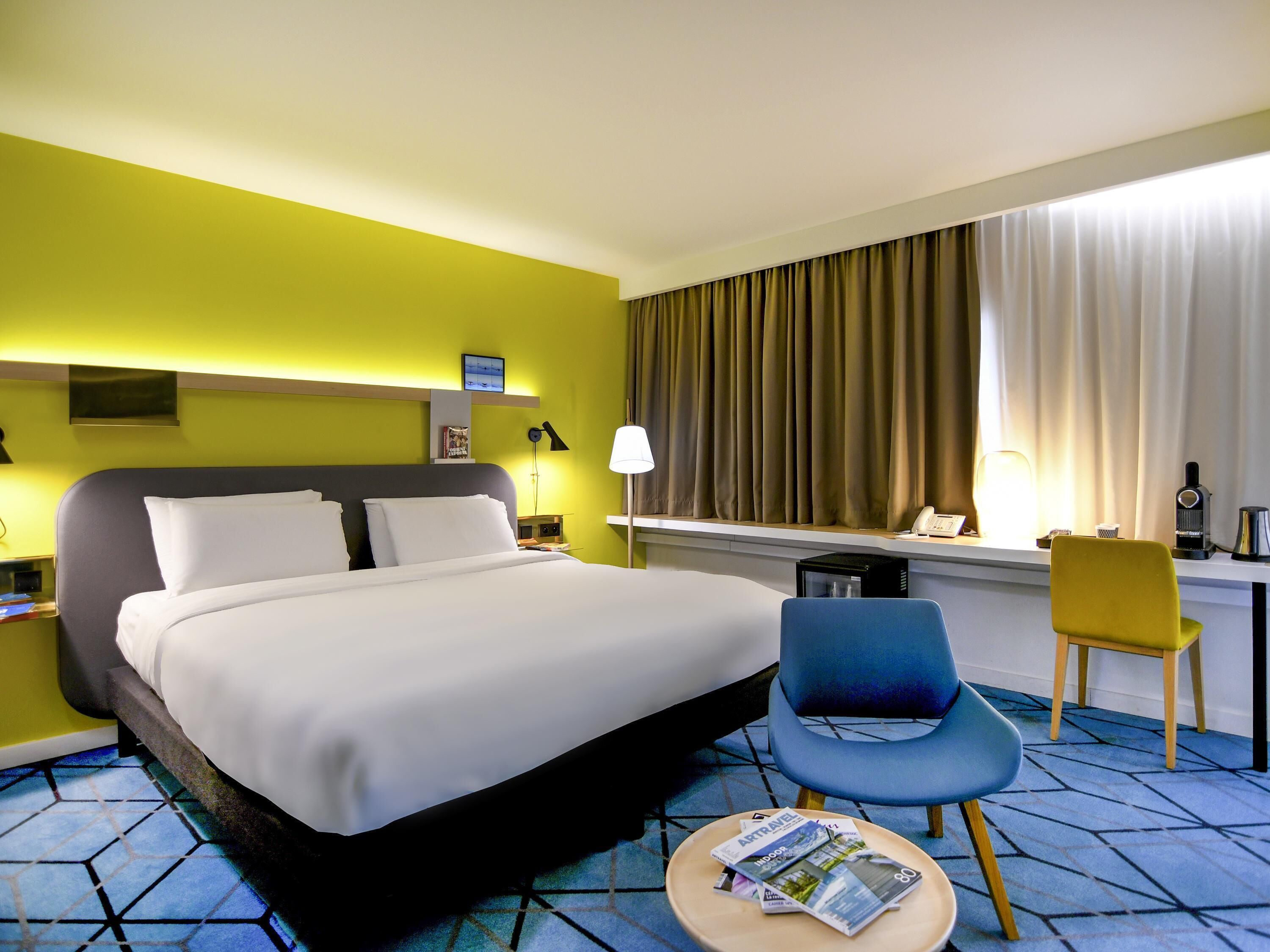 Superior Room, 1 King Bed (Canal Saint Félix) | Premium bedding, pillowtop beds, in-room safe, desk