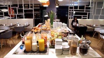 Daily buffet breakfast (EUR 20.5 per person)