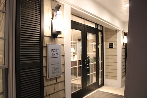 Port Inn & Suites Kennebunk, an Ascend Collection Hotel
