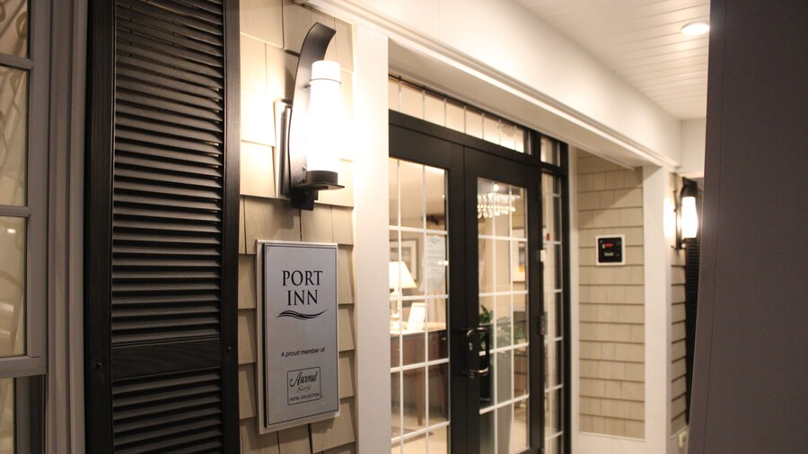 Port Inn & Suites Kennebunk, an Ascend Collection Hotel