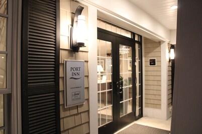 Port Inn & Suites Kennebunk, an Ascend Collection Hotel