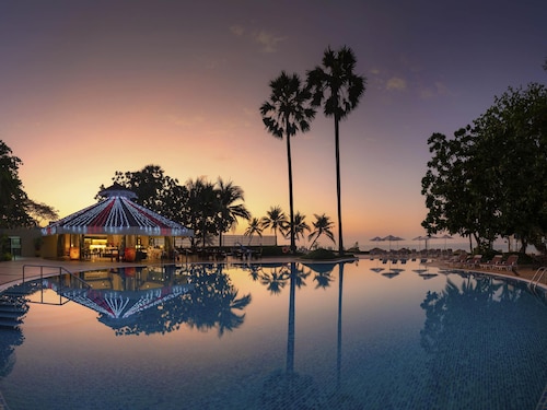 Novotel Rayong Rim Pae Resort