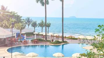 2 restaurants, lunch, dinner served; international cuisine