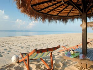 Bar (on property) - Novotel Rayong Rim Pae Resort (Klaeng)