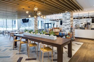 Breakfast, lunch and dinner served