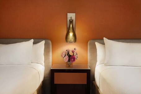 Millennium Hilton New York One UN Plaza - Image 88