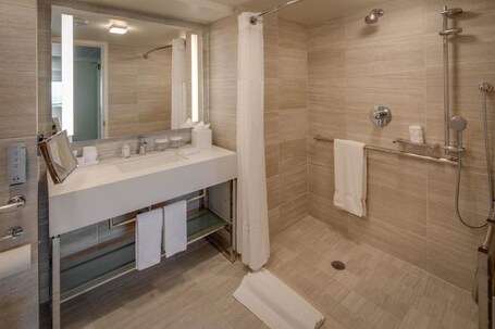 Millennium Hilton New York One UN Plaza - Image 92