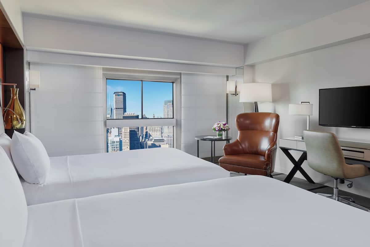 Hypo-allergenic bedding, down comforters, in-room safe