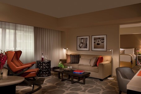 Millennium Hilton New York One UN Plaza - Image 107