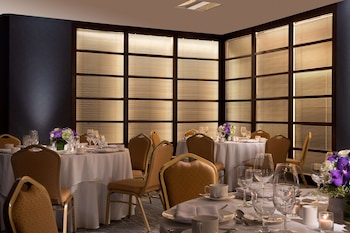 Meeting space at Millennium Hilton New York One UN Plaza