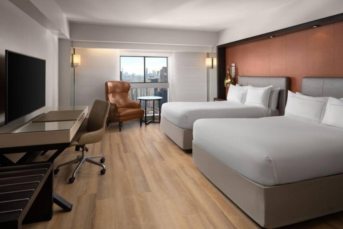2 Double Beds
