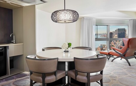 Millennium Hilton New York One UN Plaza - Image 79