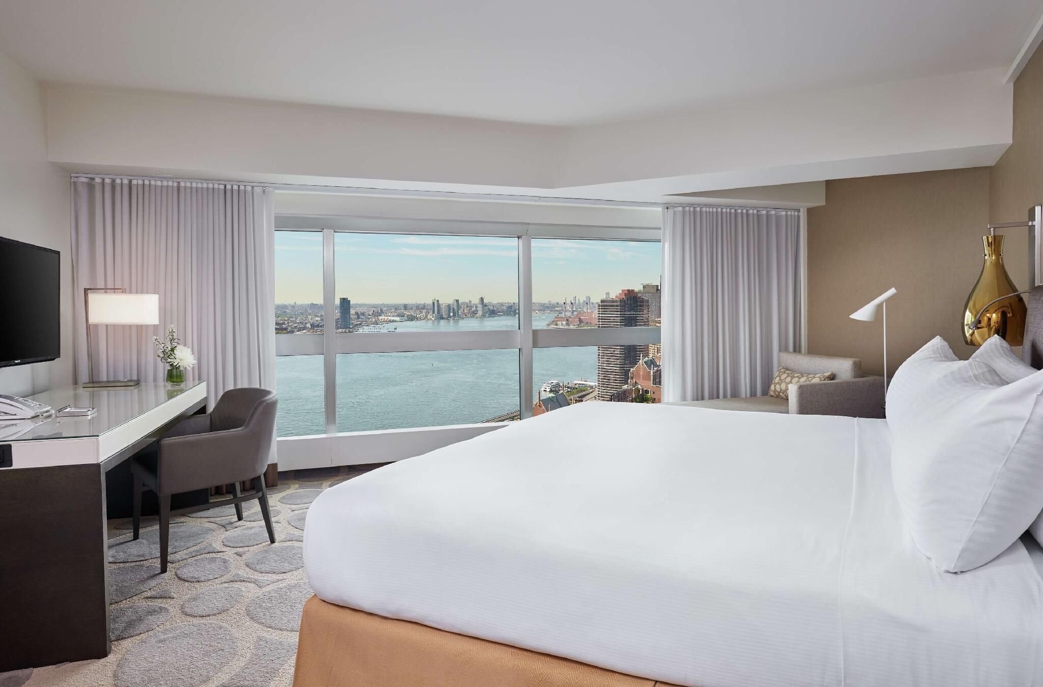 Hypo-allergenic bedding, down comforters, in-room safe