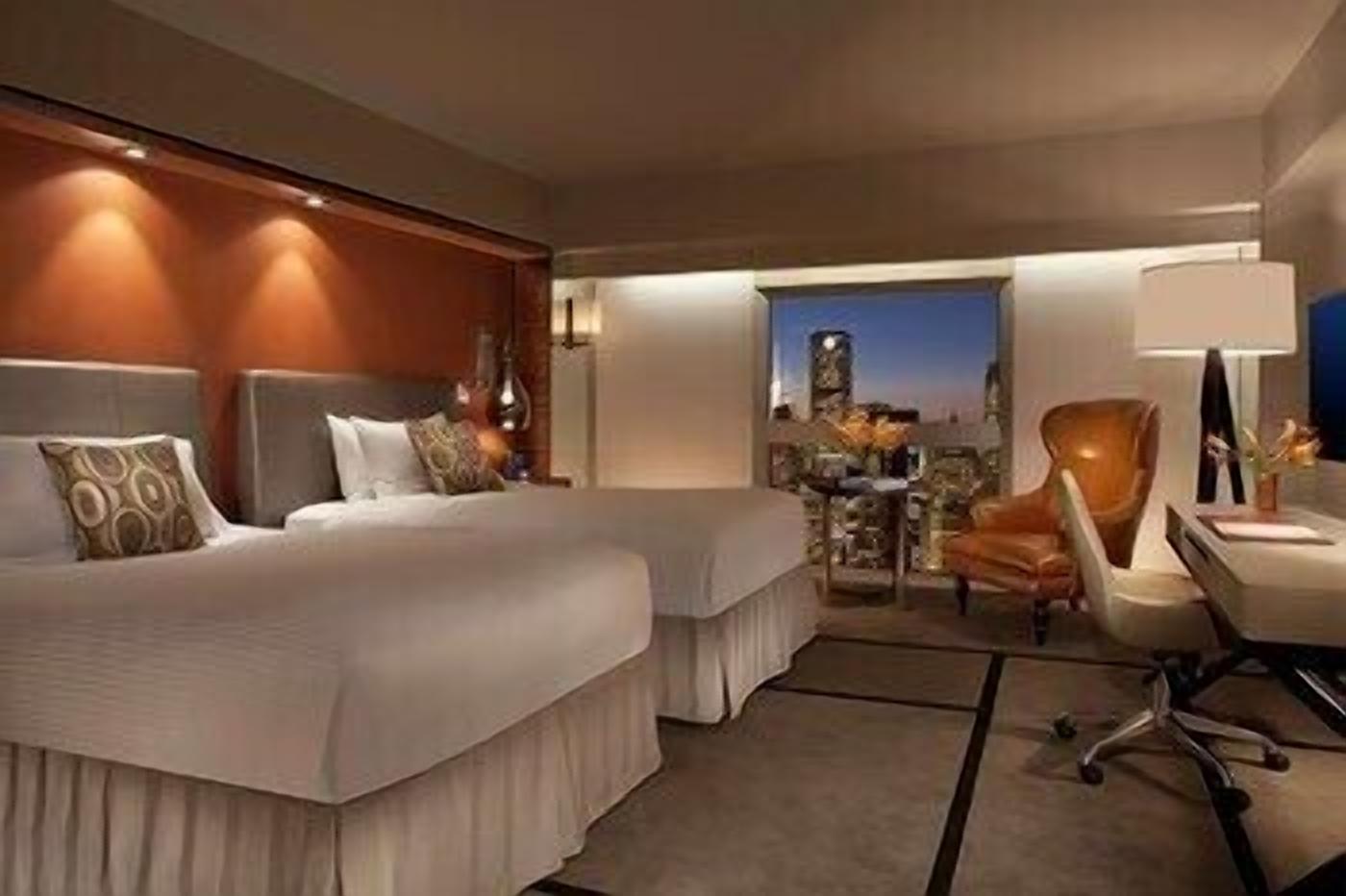 Hypo-allergenic bedding, down comforters, in-room safe